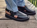 “Black Shine Kaptaan Chappal: Stylishly Defeats Foot Fatigue”